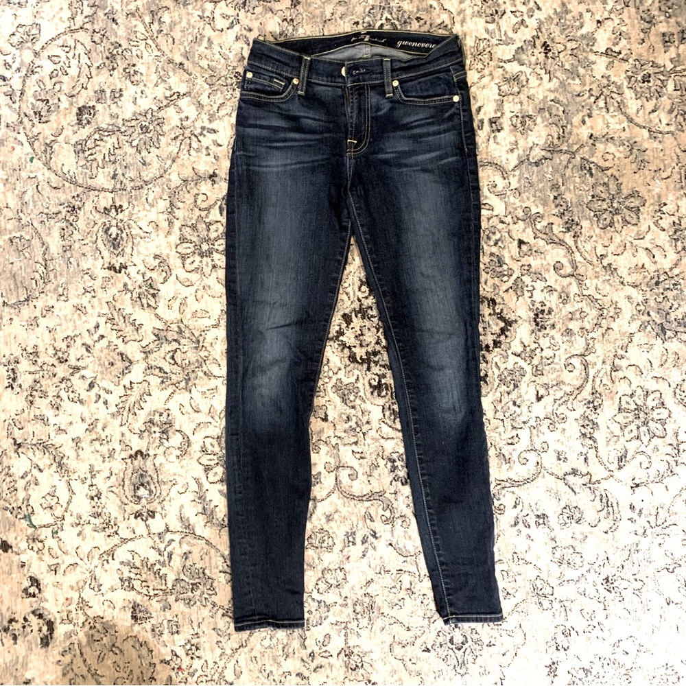 Flattering Skinny Jean in Dark Blue